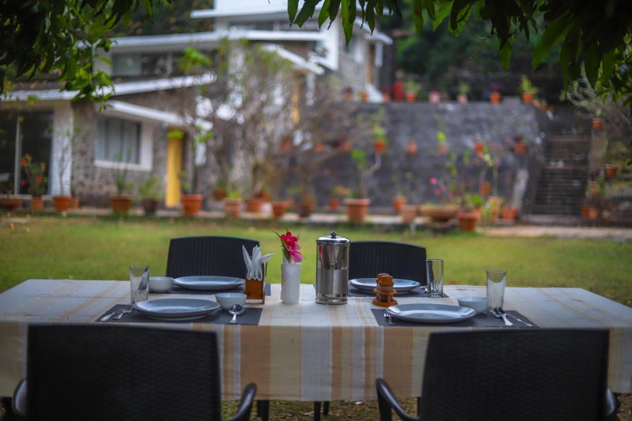 V Resorts Mahua Bagh Murud Nāndgaon Exterior photo