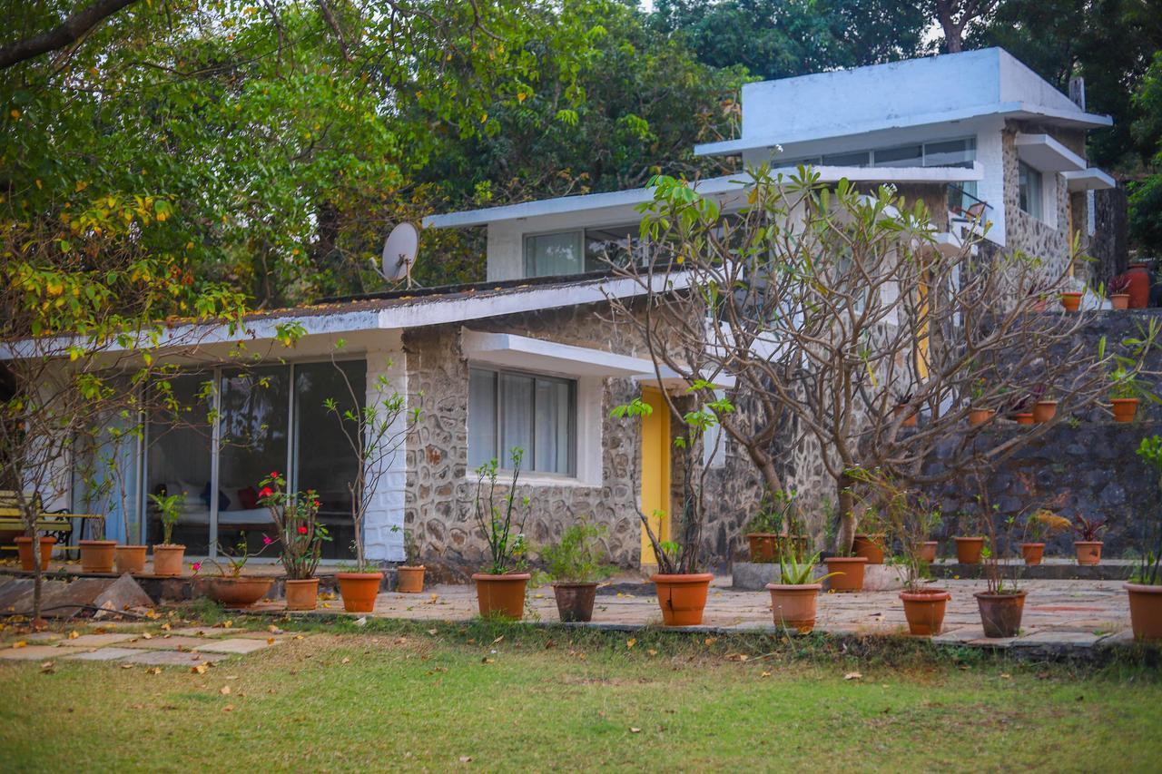 V Resorts Mahua Bagh Murud Nāndgaon Exterior photo