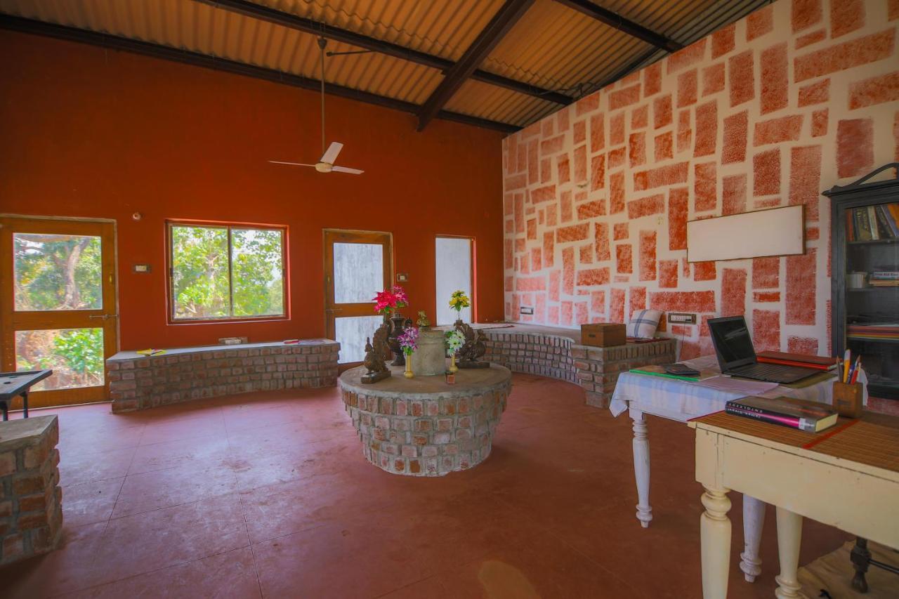 V Resorts Mahua Bagh Murud Nāndgaon Exterior photo